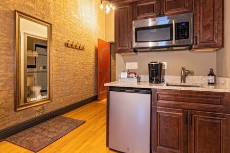 Hip Urban Loft-Small Town Charm-124 Lofts #2 West Dundee Exteriér fotografie