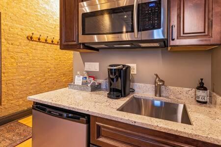 Hip Urban Loft-Small Town Charm-124 Lofts #2 West Dundee Exteriér fotografie