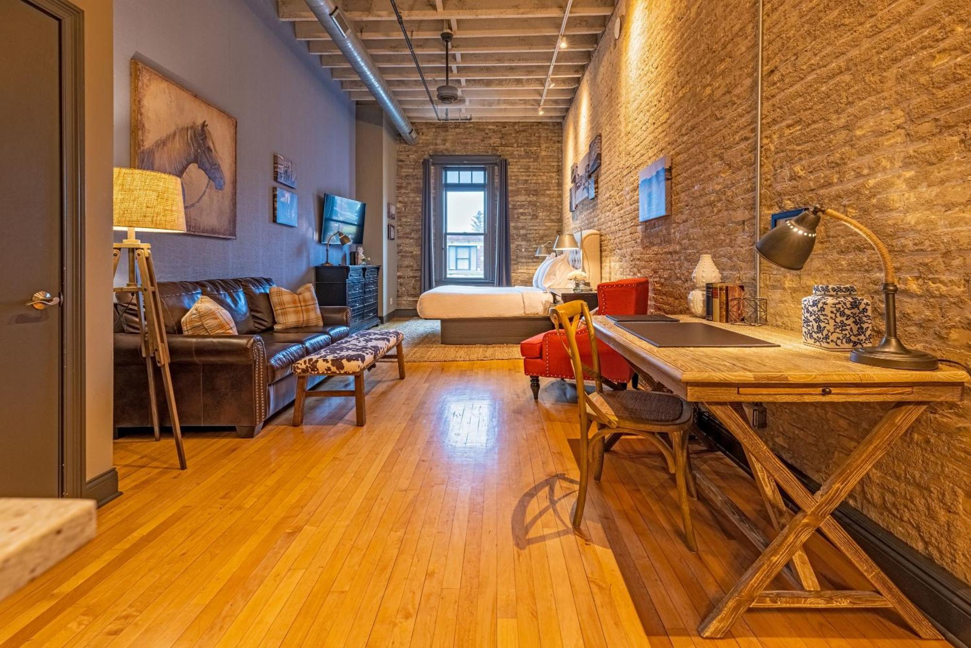 Hip Urban Loft-Small Town Charm-124 Lofts #2 West Dundee Exteriér fotografie